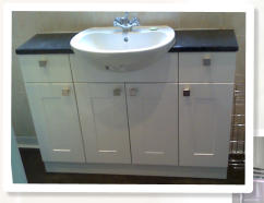 Fitted bathroom cabinet